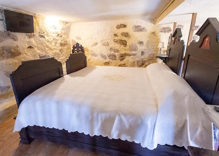 Feudo Rosso Di Cerami Bed & Breakfast 3*